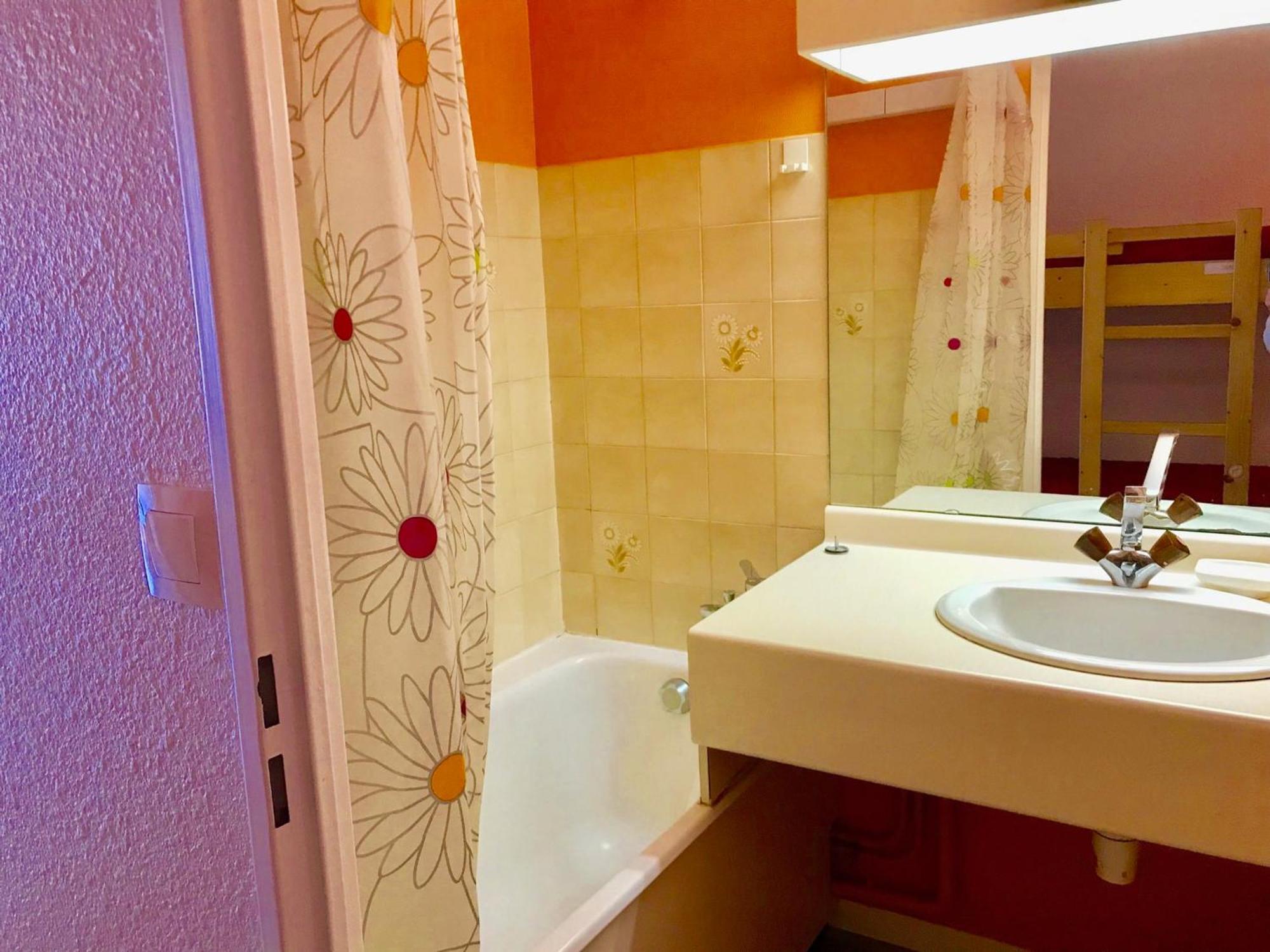 Studio Cabine Avec Balcon Proche Centre Et Pistes, Parking Et Navette Gratuite - Fr-1-515-98 빌라르 드 랑 외부 사진