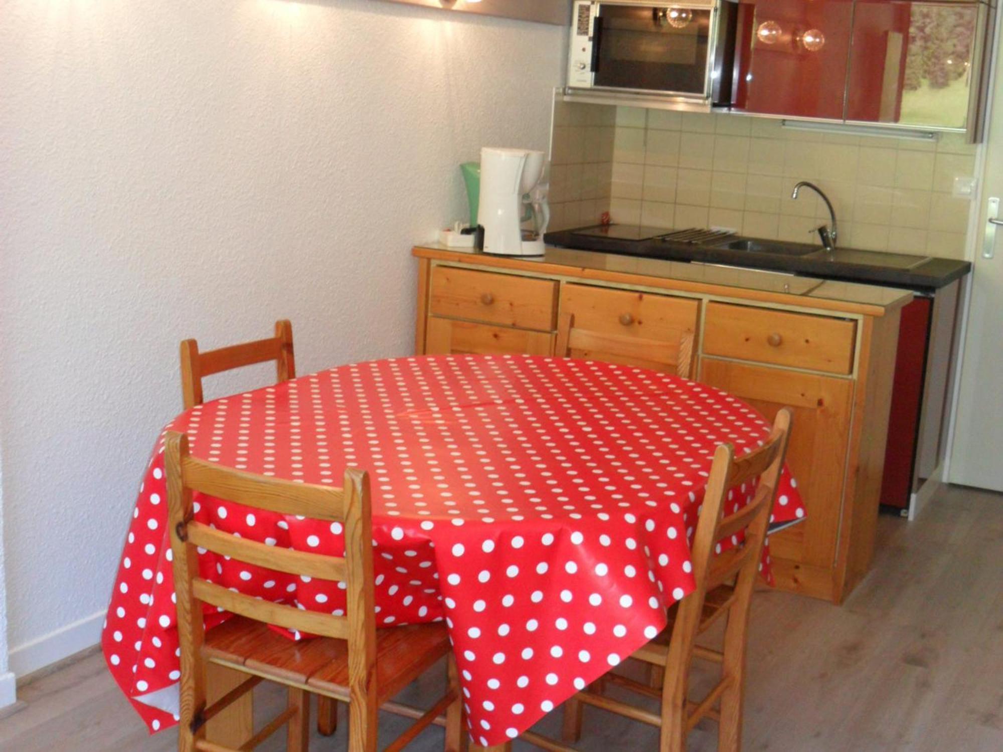 Studio Cabine Avec Balcon Proche Centre Et Pistes, Parking Et Navette Gratuite - Fr-1-515-98 빌라르 드 랑 외부 사진